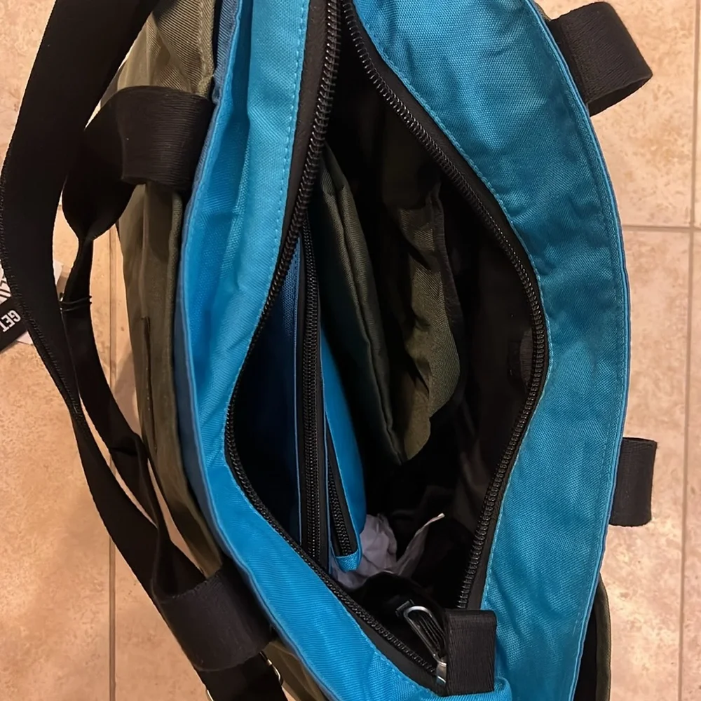 Diaper bag . State . New with tags - Picture 8 of 13
